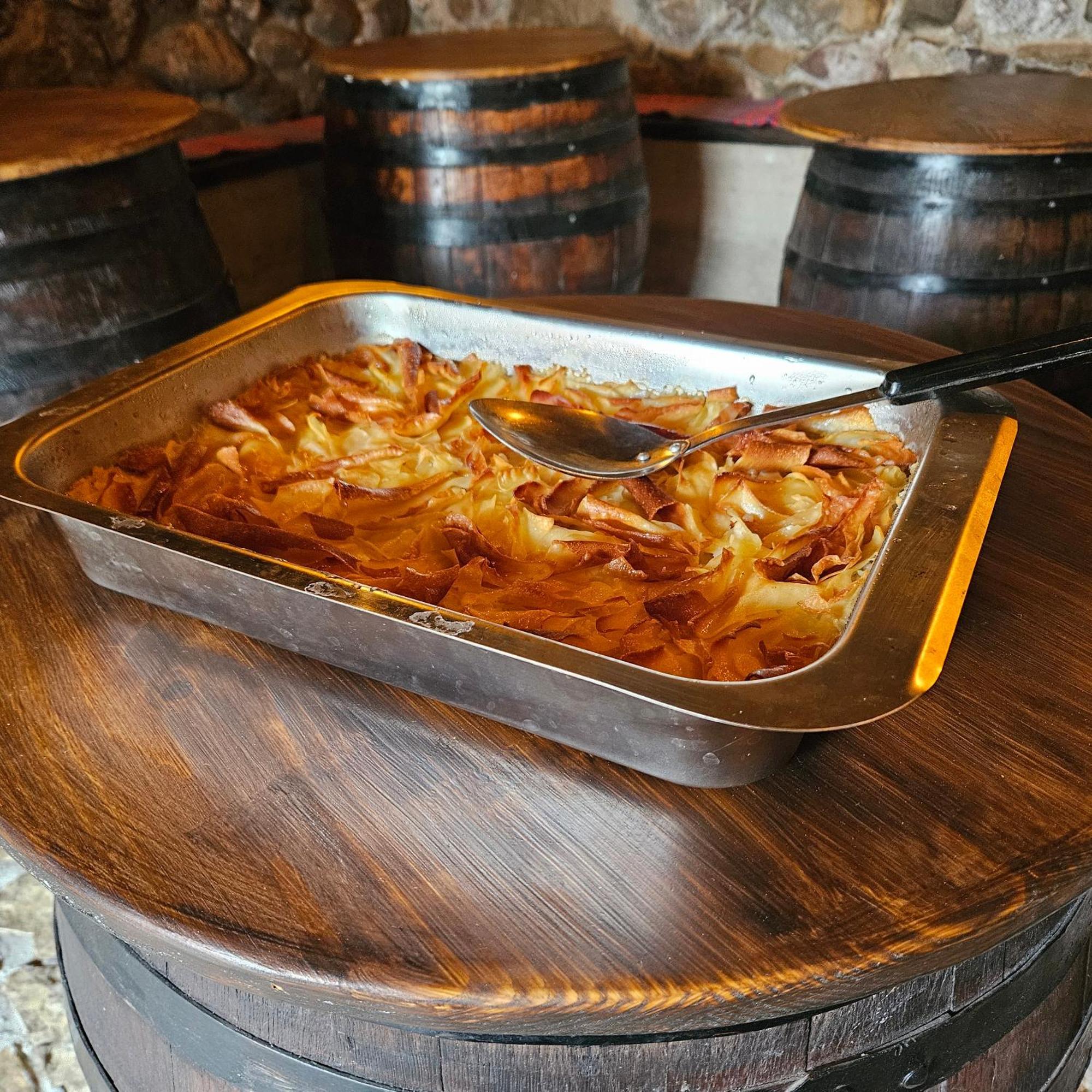 Arаbeska Family Winery & Apartments カヴァダルツィ エクステリア 写真